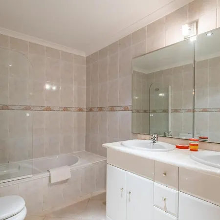 公寓 Encosta Superb Two Bedroom *