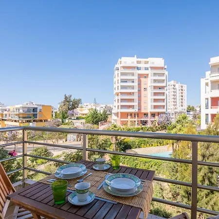 Encosta Superb Two Bedroom Apartment Portimão