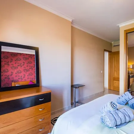 Encosta Superb Two Bedroom 波尔蒂芒