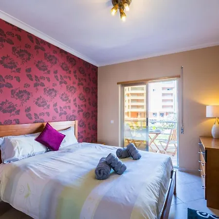 Encosta Superb Two Bedroom Apartment *